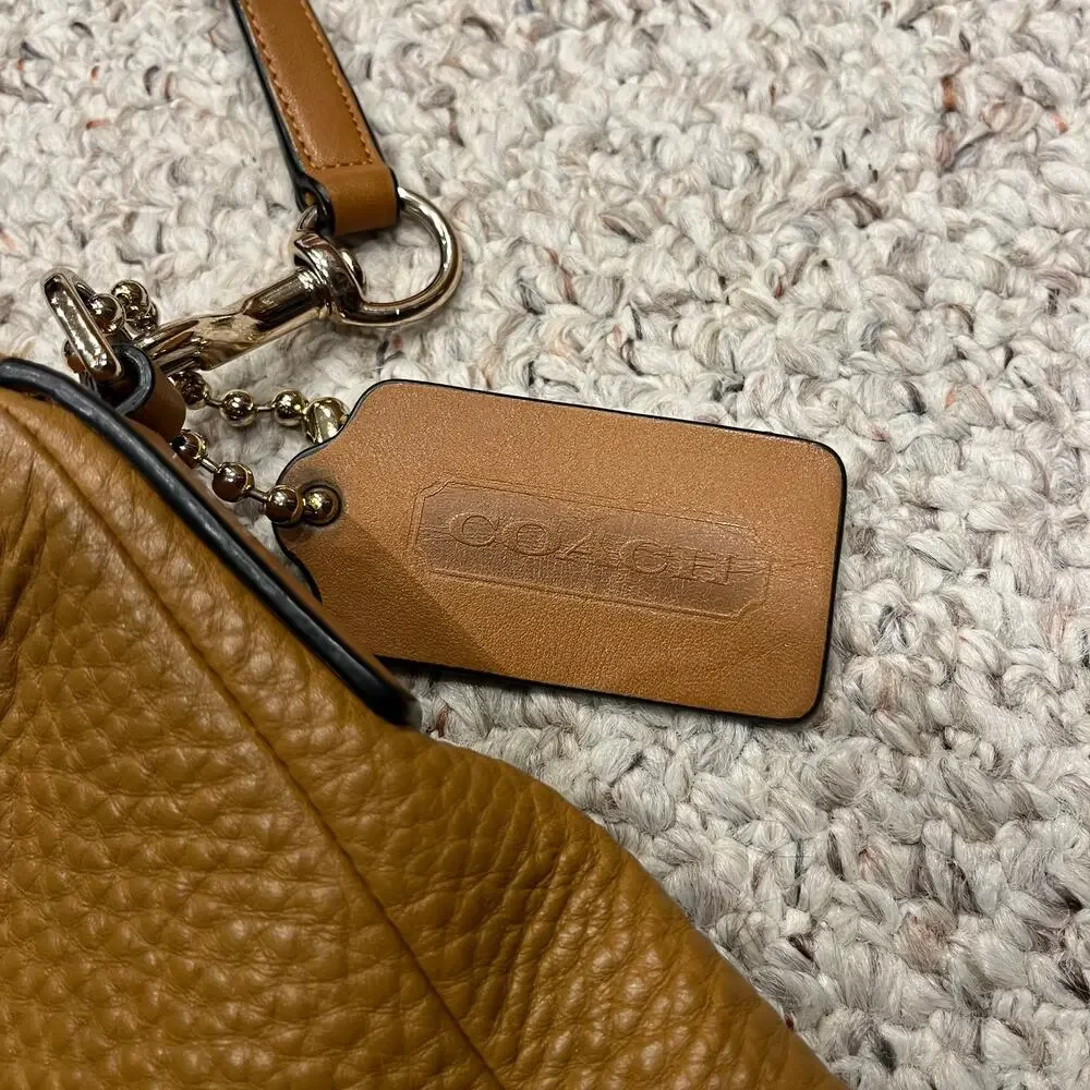 Coach Bleeker Sullivan Pebbled Leather Hobo Bag Classic Casual 31623